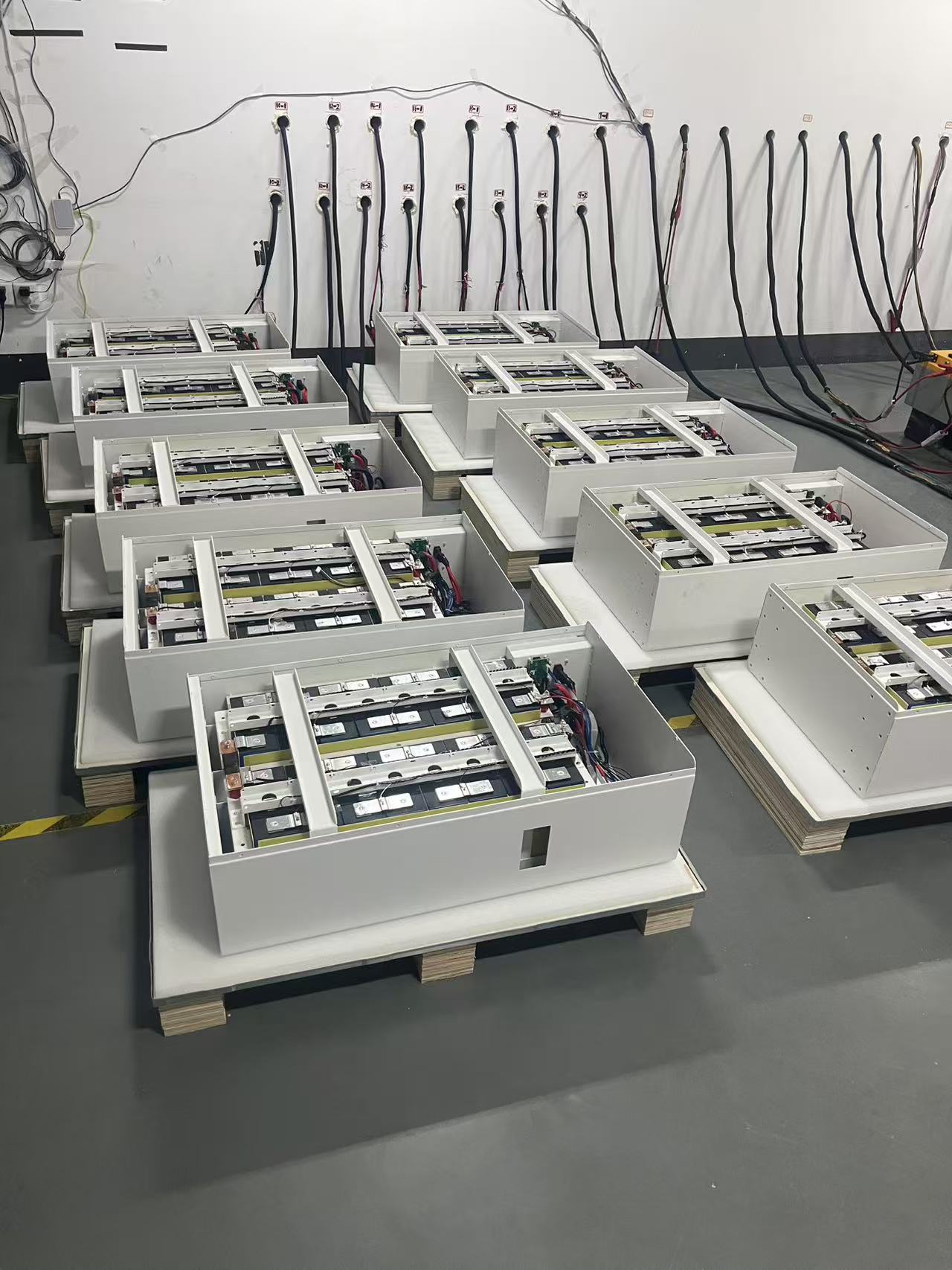 51.2V280AH LiFePO4 Battery - Image 7